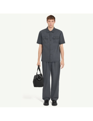 Chemise En Coton Anthracite Homme MM6 présentée portée de face|Magasin Homme Toulouse Chemise En Coton Anthracite Homme MM6 présentée portée de face|Magasin Homme Toulouse