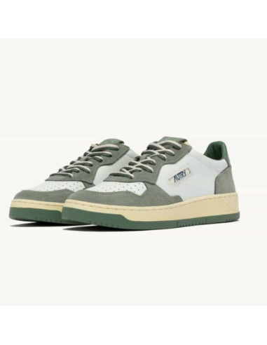 Baskets Medalist Low Military et Sea Spay Homme Autry présentées portées de profil｜Magasin Homme Toulouse