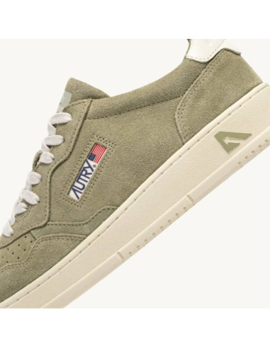 Sneakers Medalist Low Gray Green et Blanc Homme Autry zoom logo｜Magasin Homme Toulouse
