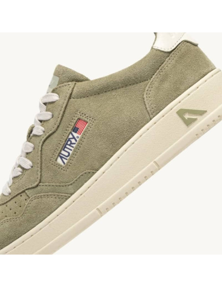 Sneakers Medalist Low Gray Green et Blanc Homme Autry zoom logo｜Magasin Homme Toulouse