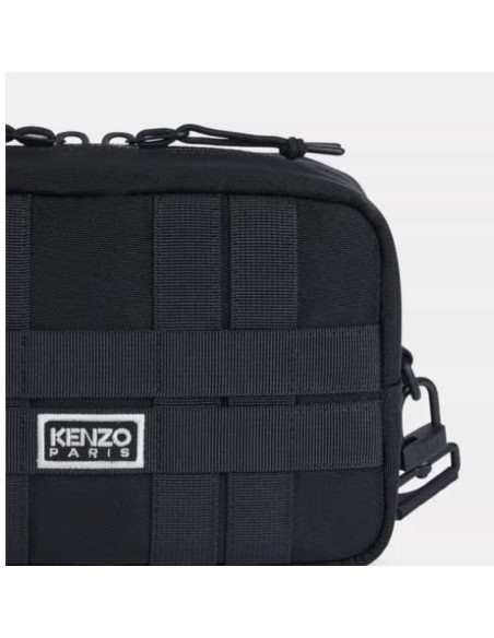Sac à bandoulière 'KENZO Explorer' Noir Homme Kenzo présenté zoomé｜Boutique Homme Toulouse