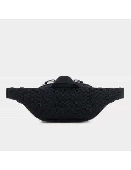 Sac banane 'KENZO Explorer' Noir Homme Kenzo présenté porté de dos｜Boutique Homme Toulouse
