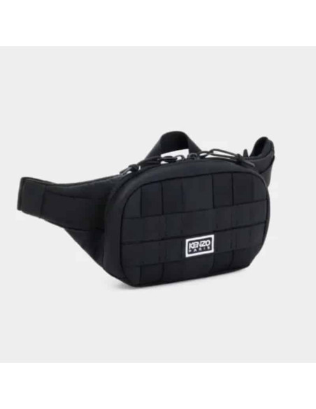 Sac banane 'KENZO Explorer' Noir Homme Kenzo présenté porté de face｜Boutique Homme Toulouse