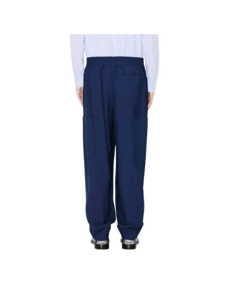 Pantalon de jogging cargo Bleu Marine Homme Kenzo présenté porté de dos｜Boutique Homme Toulouse
