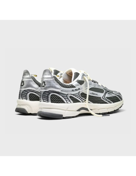 Sneakers The Re-Run Twin Mesh Gris Homme The Mercer Brand présentées portées de dos｜Magasin Homme Toulouse