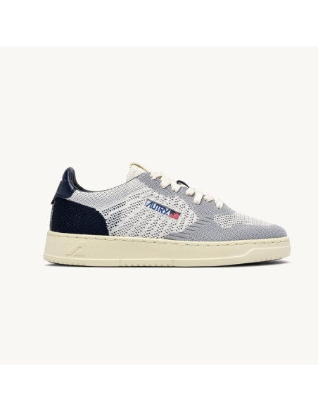 Sneakers Medalist Easeknit Low En Mesh Ivoire Space Et Loft Homme Autry présentés portés de face｜Boutique Homme Toulouse