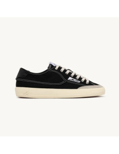 Sneakers Windscape Low En Toile Noir Homme Autry présentées portées de face｜Magasin Homme Toulouse 2