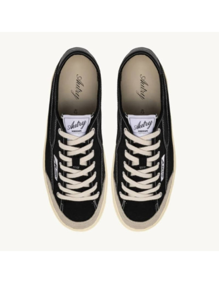 Sneakers Windscape Low En Toile Noir Homme Autry présentées portées de haut｜Magasin Homme Toulouse
