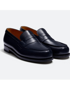 Chaussure De Ville Mocassin 180 Box Bleu Homme J.M Weston présentée portée de face｜Magasin Homme Toulouse 2