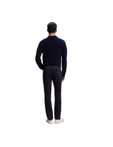 Pantalon Slim Delaware En Twill Noir Homme Boss présenté porté de dos｜Boutique Homme Toulouse