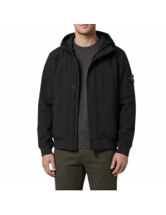 Veste Light Soft Shell-R E.Dye® Technology Noir Homme Stone Island présentée portée de face｜Magasin Homme Toulouse