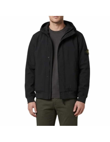 Veste Light Soft Shell-R E.Dye® Technology Noir Homme Stone Island présentée portée de face｜Magasin Homme Toulouse