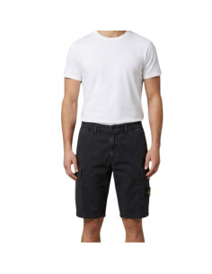 Short Cargo Organic Coton Stretch Twill 'Old' Effect Noir Homme Stone Island présenté porté de face｜Boutique Homme Toulouse