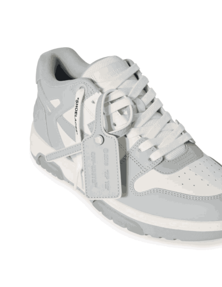Sneakers Out Of Office Gris Homme Off White présentées de face zoom sur le logo｜Magasin Homme Toulouse