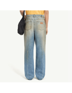 Jean Droit Bleu Homme MM6 présenté porté de face｜Boutique Homme Toulouse 2