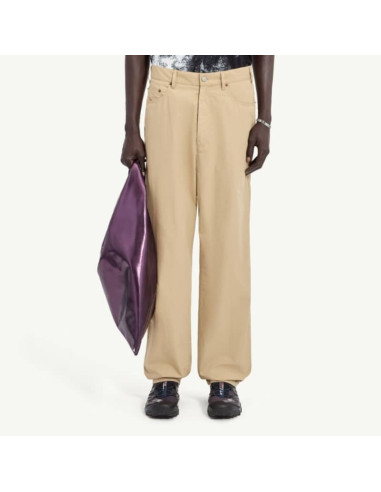 Pantalon Trench En Coton Rose Beige Homme MM6 présenté porté de face｜Boutique Homme Toulouse