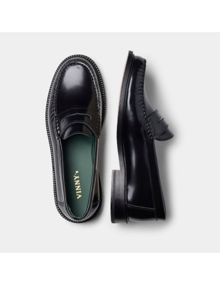 Mocassin Yardee Loafer Noir Homme Vinny's présenté de haut｜Boutique Homme Toulouse