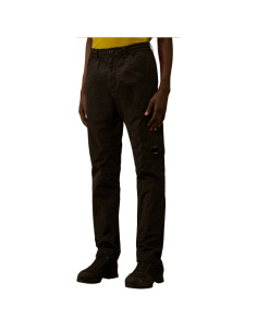 Pantalon Cargo Flatt Nylon Noir Homme Cp Company présenté porté de face｜Boutique Homme Toulouse