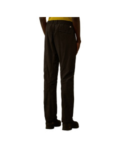 Pantalon Cargo Flatt Nylon Noir Homme Cp Company présenté porté de face｜Boutique Homme Toulouse 2
