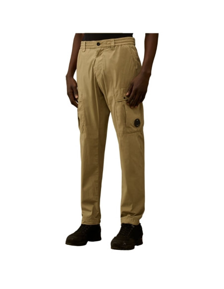 Pantalon Cargo 50 Fili Stretch Elasticated Lens Moss Gray Homme Cp Company présenté porté de face｜Boutique Homme Toulouse