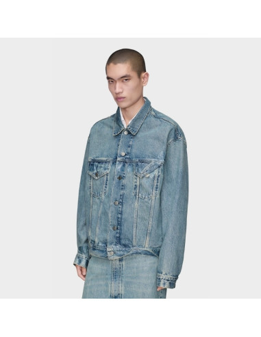 Veste en denim Taped Bleu Clair Homme Margiela présentée portée de face｜Magasin Homme Toulouse