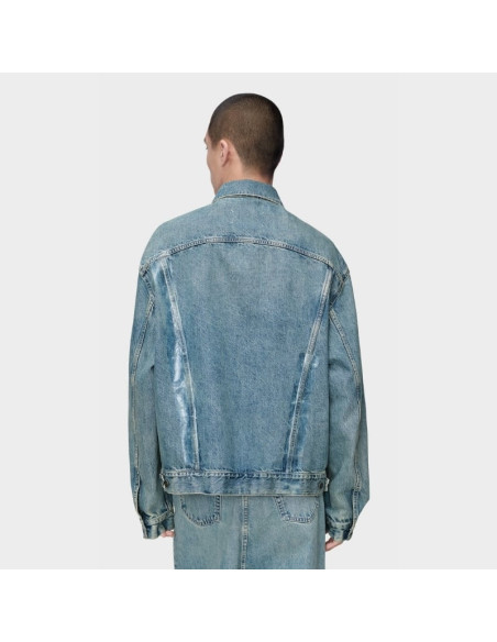 Veste en denim Taped Bleu Clair Homme Margiela présentée portée de dos｜Magasin Homme Toulouse