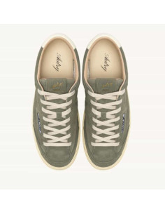 Sneakers Windscape Low En Daim Smoked Green Et Marshmallow Homme Autry présentés portés de face｜Boutique Homme Toulouse 2