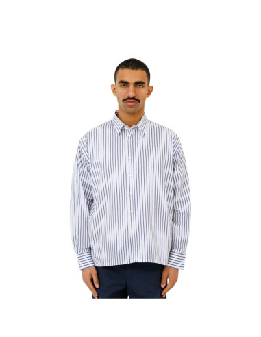 La Chemise "Seseh" Icon Stripe Late Blue & Blanc Homme Last Call Forp résentée portée de face｜Magasin Homme Toulouse