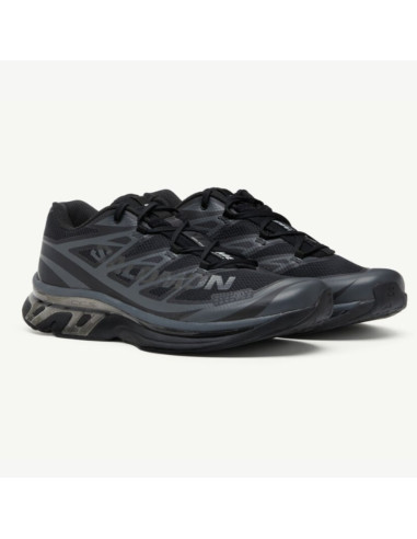 Sneakers Mm6 X Salomon Xt Noir Homme Mm6 présentées portées de profil|Magasin Homme Toulouse Sneakers Mm6 X Salomon Xt Noir Homme Mm6 présentées portées de profil|Magasin Homme Toulouse