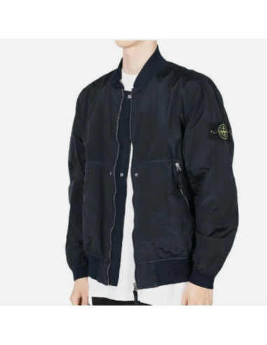 Veste Stone Island Nylon navy Homme Stone Island présentée portée de face|Magasin Homme Toulouse Veste Stone Island Nylon navy Homme Stone Island présentée portée de face|Magasin Homme Toulouse