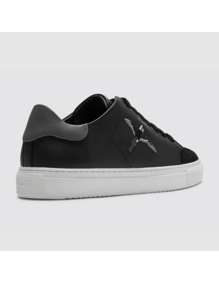 Sneakers Clean 90 B Bird Noir/Gris Foncé Homme Axel Arigato présentées portées de dos｜Magasin Homme Toulouse