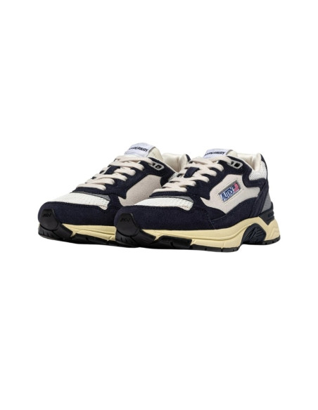 Sneaker Hyperway En Mesh Et En Daim Space Et Argent Autry présentées portées de face｜Magasin Homme Toulouse
