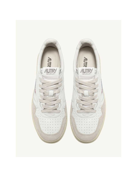 Sneakers Medalist Low Blanches En Daim Autry Homme présentées vue du dessus | Toulouse Soulery