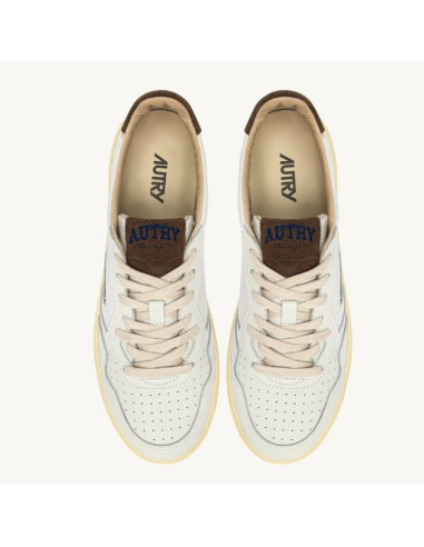 Sneakers Medalist Low En Cuir Blanc Et Daim Chocolate Chip Homme Autry présentées portées de haut|Magasin Homme Toulouse Sneakers Medalist Low En Cuir Blanc Et Daim Chocolate Chip Homme Autry présentées portées de haut|Magasin Homme Toulouse