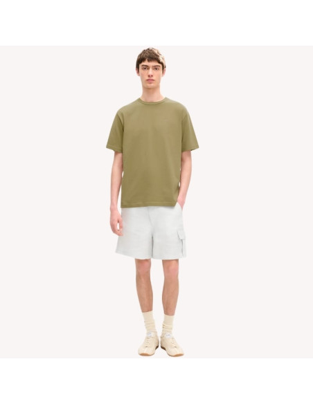 T-shirt Brodé 'KENZO Signature' En Coton Kaki Homme Kenzo présenté porté de face｜Boutique Homme Toulouse