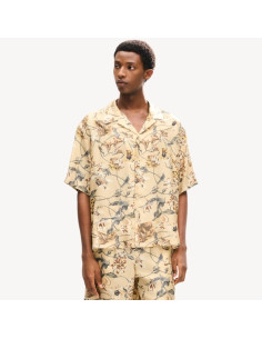 Chemise À Manches Courtes En Soie Beige Homme Kenzo présenté porté de face｜Boutique Homme Toulouse