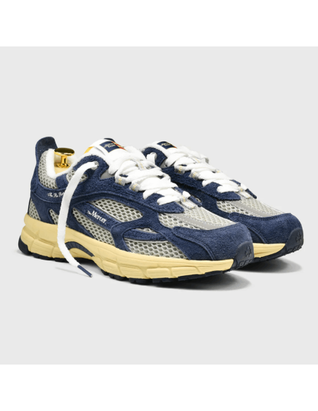 Sneaker The RE-RUN Americana Bleu Homme The Mercer Brand présentée portée de profil｜Magasin Homme Toulouse