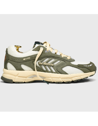 Sneaker The Re-Run Evo New York Olive Homme The Mercer Brand présentée portée de face｜Magasin Homme Toulouse
