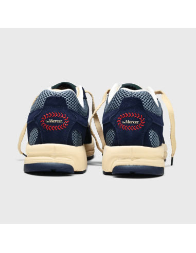 Sneaker The Re-Run Evo New York Navi Homme The Mercer Brand présentée portée de dos｜Magasin Homme Toulouse
