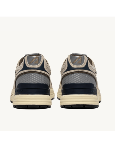 Basket Hyperway En Daim Et Mesh Sand Et Spa Blue Homme Autry présentée de dos｜Magasin Homme Toulouse