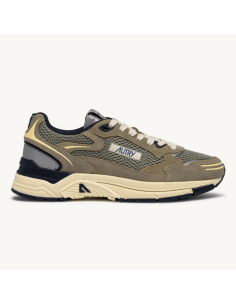Basket Hyperway En Daim Et Mesh Silver Sage Et Spa Blue Homme Autry présentée de face｜Magasin Homme Toulouse