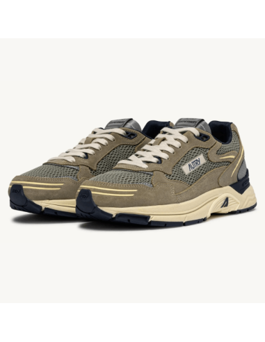 Basket Hyperway En Daim Et Mesh Silver Sage Et Spa Blue Homme Autry présentée de profil|Magasin Homme Toulouse Basket Hyperway En Daim Et Mesh Silver Sage Et Spa Blue Homme Autry présentée de profil|Magasin Homme Toulouse