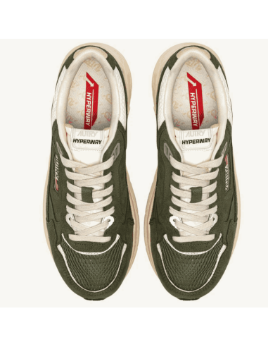 Basket Hyperway En Daim Et Mesh Marshmallow Et Sauge Autry présentée portée de haut|Magasin Homme Toulouse Basket Hyperway En Daim Et Mesh Marshmallow Et Sauge Autry présentée portée de haut|Magasin Homme Toulouse