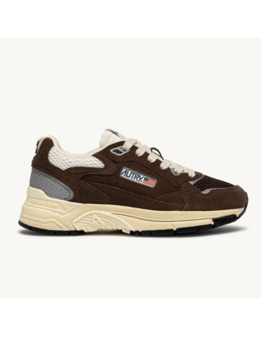 Sneakers Hyperway En Daim Et Mesh Marshmallow Et Cuir Autry présentée de profil|Magasin Homme Toulouse Sneakers Hyperway En Daim Et Mesh Marshmallow Et Cuir Autry présentée de profil|Magasin Homme Toulouse