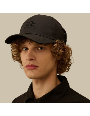 Casquette Chrome-R Goggle Noir Homme C.P. Company présenté porté de face｜Boutique Homme Toulouse