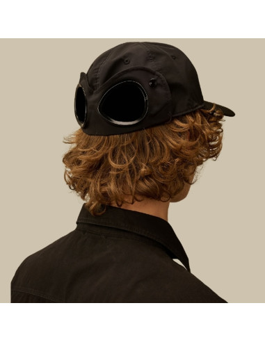 Casquette Chrome-R Goggle Noir Homme C.P. Company présenté porté de dos｜Boutique Homme Toulouse