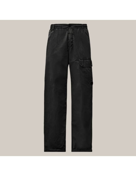 Pantalon Cargo Regular Lens Noir Homme C.P. Company présenté de face｜Boutique Homme Toulouse