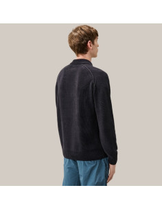 Polo Chenille Cotton Lens Sweater Bleu Homme C.P. Company présenté porté de face｜Boutique Homme Toulouse 2