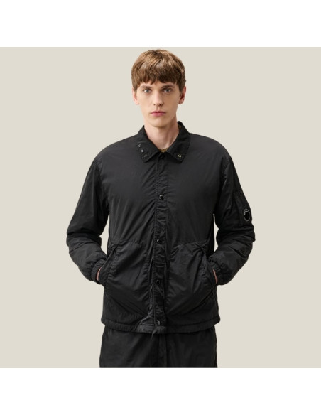 Veste Chrome-R Coach Lens Jacket Noir Homme C.P. Company présenté porté de face｜Boutique Homme Toulouse