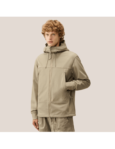 Veste Shell-R Goggle Fallen Rock Beige Homme C.P. Company présentée portée de face|Magasin Homme Toulouse Veste Shell-R Goggle Fallen Rock Beige Homme C.P. Company présentée portée de face|Magasin Homme Toulouse